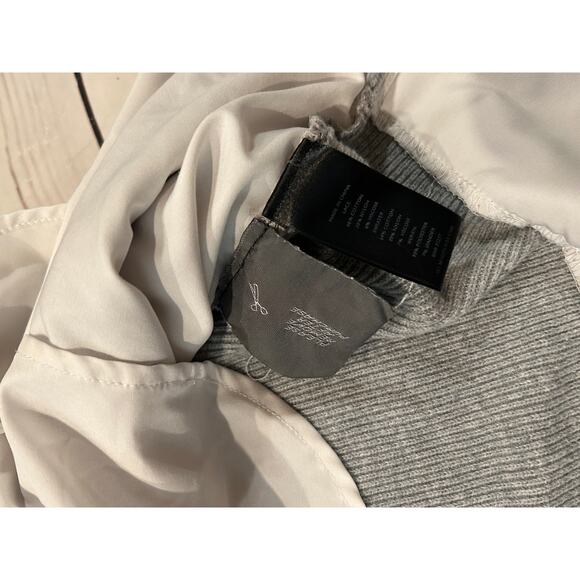 Simply Vera Wang Small Sweater With Longer Tunic Style Lace Size Small - Picture 7 of 8